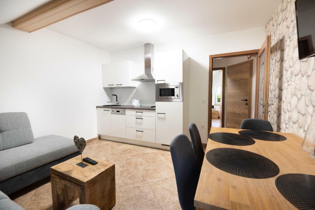 Apartments Grad Kamen Begunje na Gorenjskem Buitenkant foto